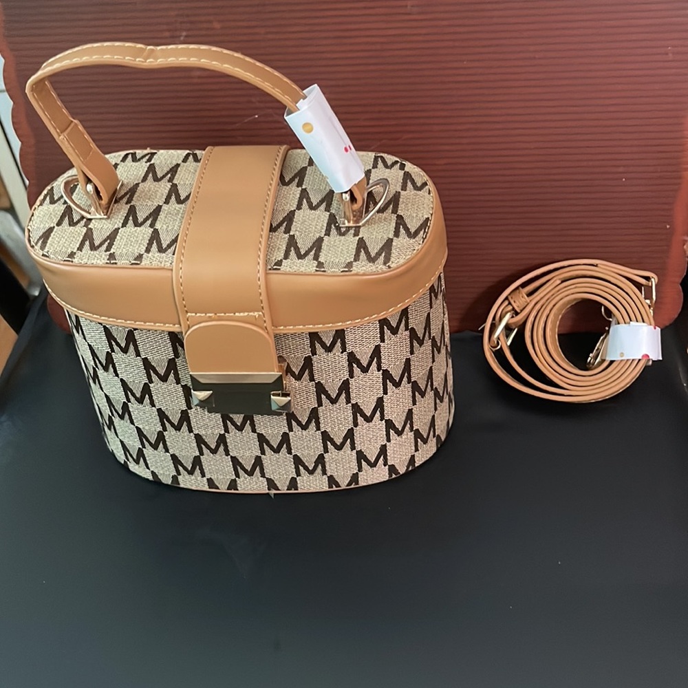 M mini bag w/ crossbody strap TAN
